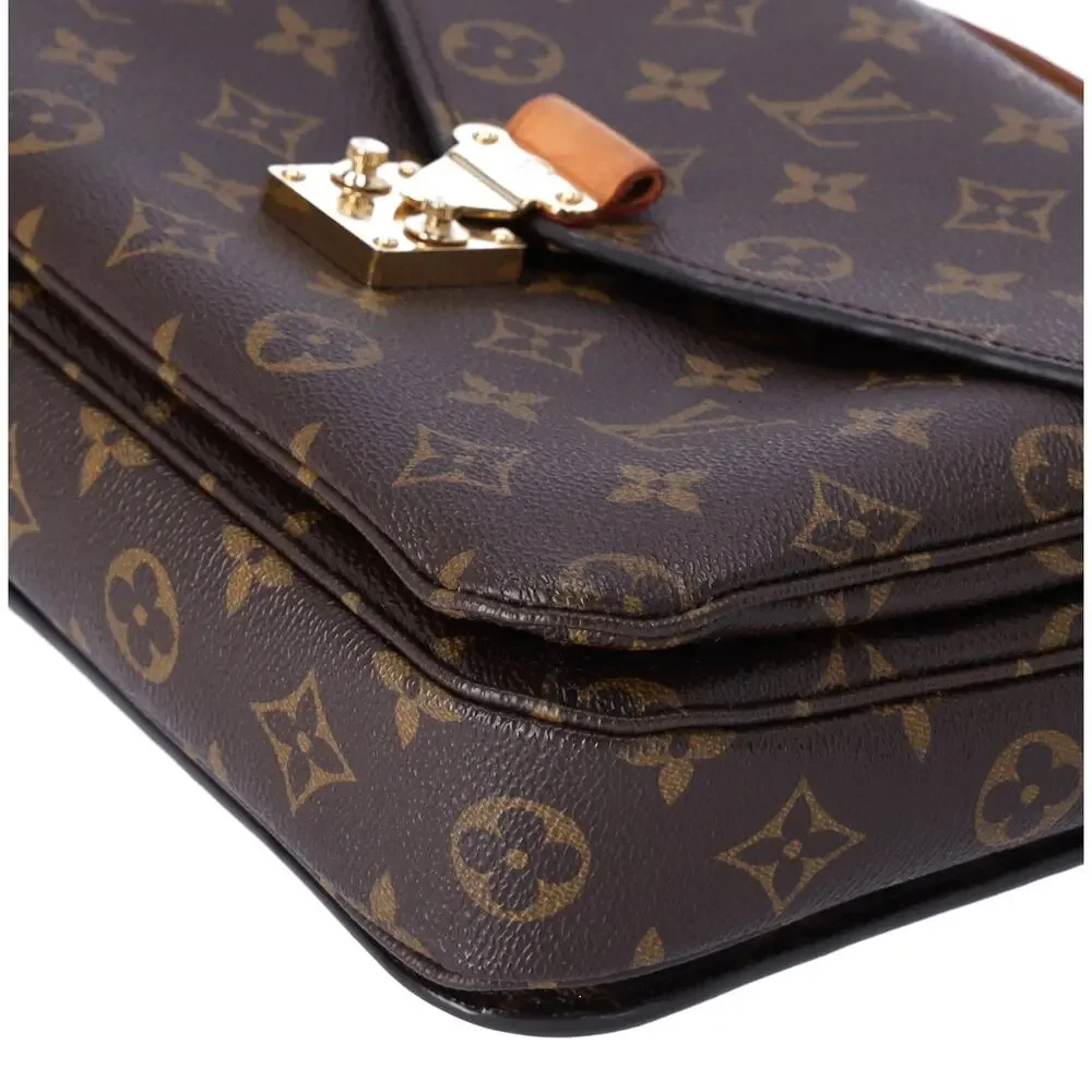 Louis Vuitton Pochette Metis MM Monogram Handbag M44875 Brown Canvas